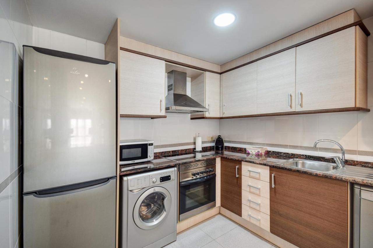 Malvarrosa Beach Apartment Valencia Bagian luar foto
