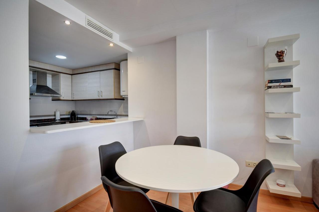 Malvarrosa Beach Apartment Valencia Bagian luar foto
